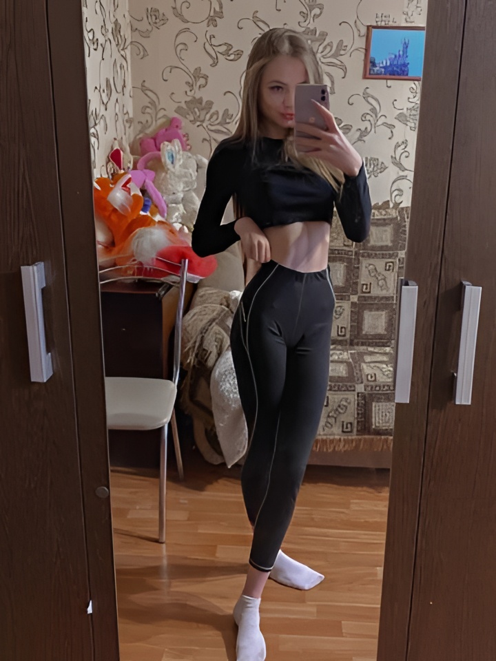 Леночка привлекальеная девушка из Луховиц цена от 5000 руб