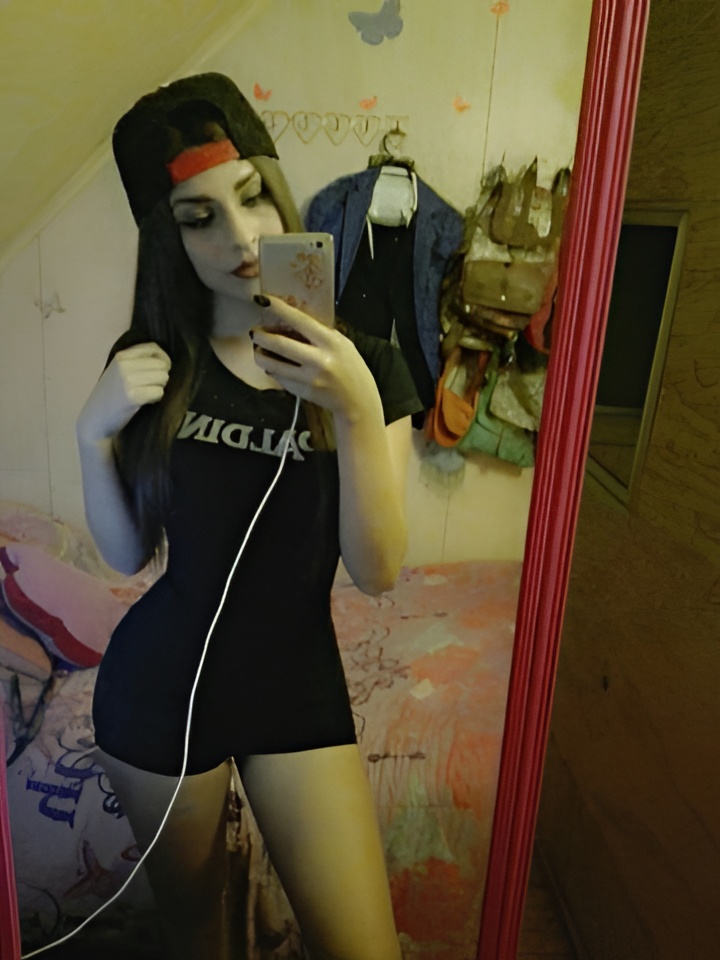 Рената привлекальеная девушка из Луховиц цена от 5000 руб