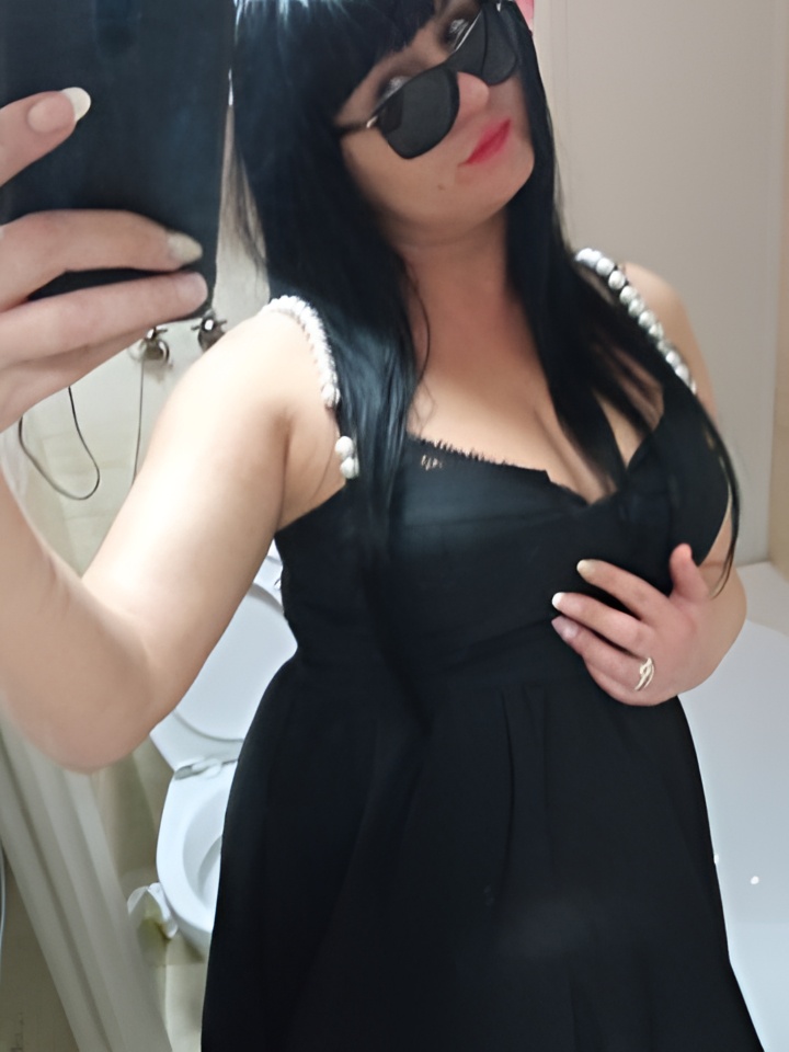 Сесилия привлекальеная девушка из Луховиц цена от 1500 руб