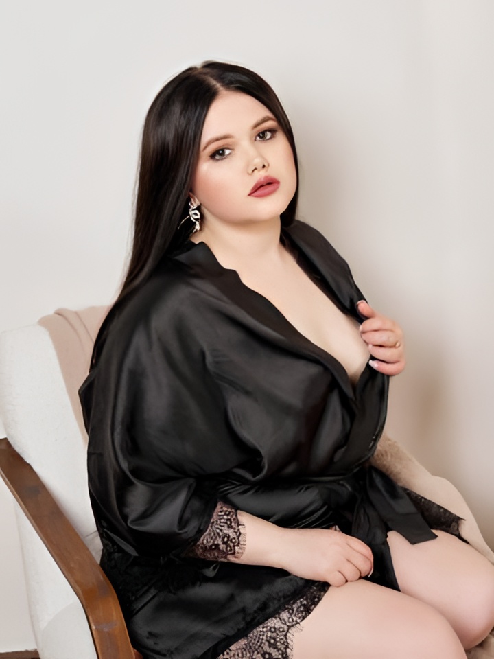 Индивидуалка Венера, доступна для личного знакомства от 2000 руб