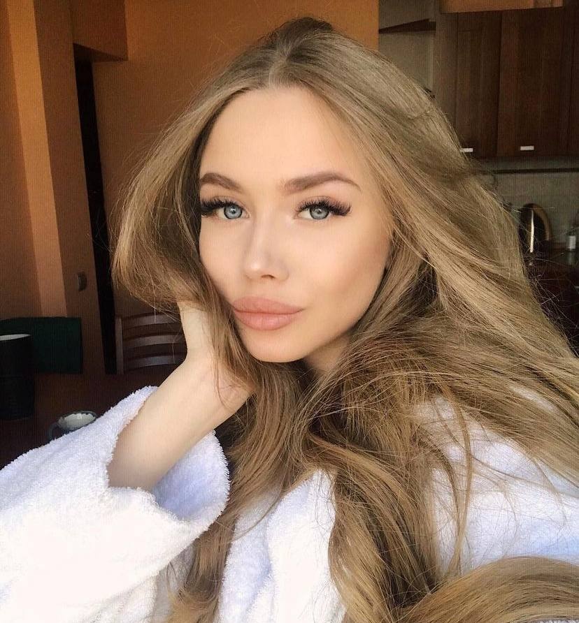 Марина привлекальеная девушка из Луховиц цена от 8000 руб