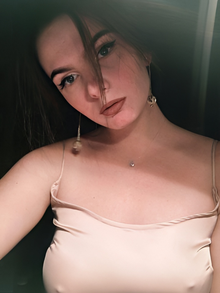 Индивидуалка Надюша, доступна для личного знакомства от 5000 руб