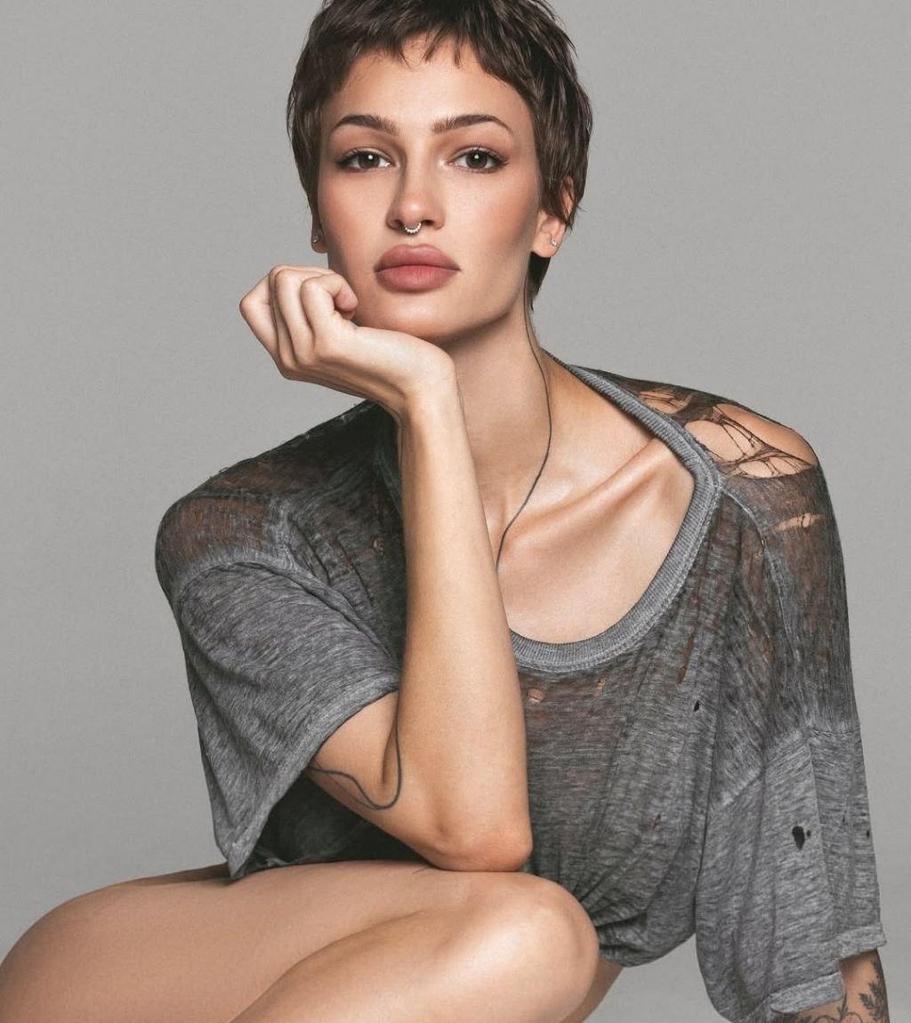 Индивидуалка Лена, доступна для личного знакомства от 7000 руб