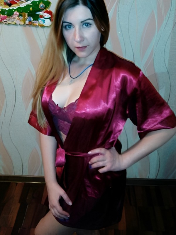 Ксения привлекательная девушка из Луховиц цена от 3000 руб