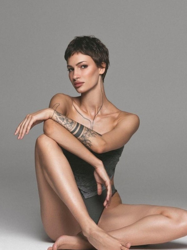 Лена привлекательная девушка из Луховиц цена от 7000 руб